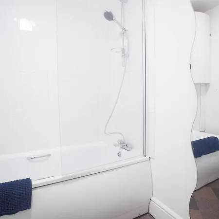 Flat 1, 401 Stapleton Rd Apartment