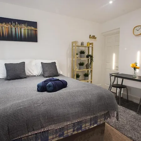 Apartment Flat 1, 401 Stapleton Rd *